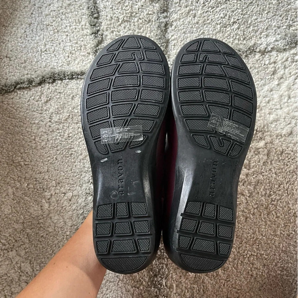 Aravon by Rockport red burgundy leather flats size 9 - Picture 9 of 10